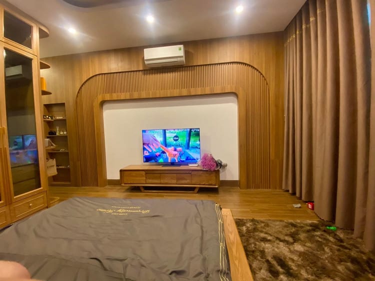 Hoàn thiện nội thất nhà ở sang trọng